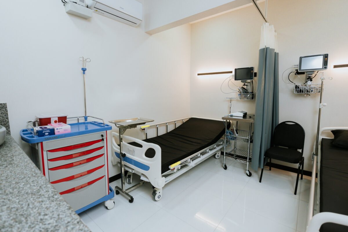 Treatment and observation room at Quepos Urgent Care